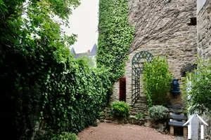 Autre vue de la cour intérieure