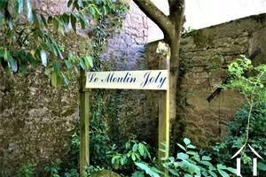 Le Moulin Joly