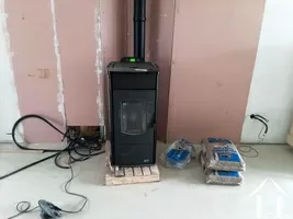 Wood pellet stove