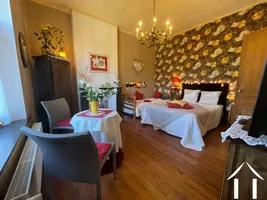 Grand town house for sale st michel, picardy, ML4047 Image - 10