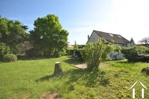 Jardin avec jeu de boules