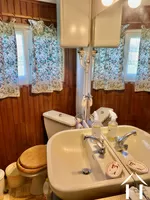 Toilettes du rez-de-chaussée