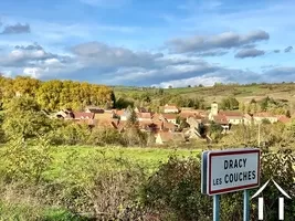 Panneau d'entrée de village