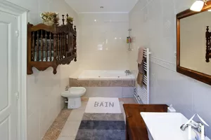 Salle de bain attenante