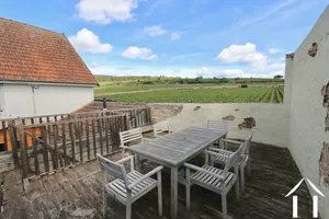 Terrasse avec vue sur les vignes