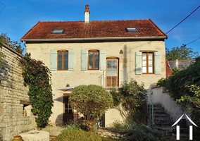 Cosy cottage ready to move into, for sale north burgundy