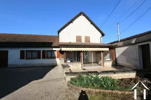 House with conservatory