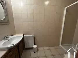 Shower room 2