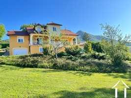 Contemprary House with Stunning Views in a Jura Thermal Spa Town.