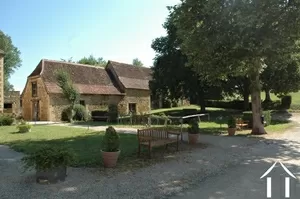 Property 1 hectare ++ for sale montignac, aquitaine, GVS4850C Image - 11