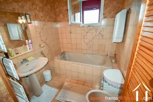 House for sale uzerche, limousin, Li796 Image - 15