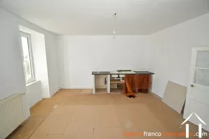  for sale la croisille sur briance, limousin, Li826 Image - 26