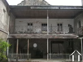 Grand town house for sale lons le saunier, franche-comte, F5476A Image - 4