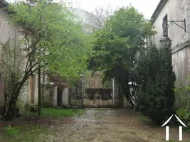 Grand town house for sale lons le saunier, franche-comte, F5476A Image - 27