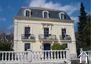Detached and renovated “Maison de Maître” with heated pool  Ref # 11-2404 