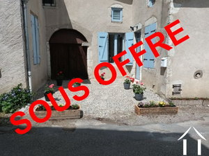 Character property for sale in CHARROUX  Ref # AP03007967 