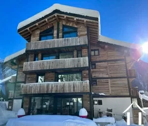 2-bedroom apartment with pedestrian access to the ski lifts chamonix Ref # C2644-02 