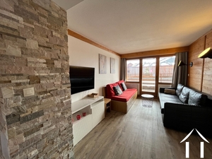 Renovated three-rooms + mountain corner in the heart of the resort alpe d'huez Ref # C3664 