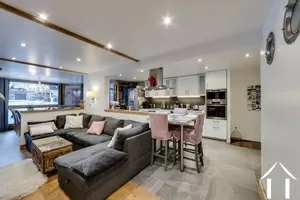 5 room apartment in souplex - close from the centre and the slopes val-d'isère Ref # C3782 