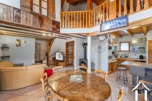 3-bedroom family chalet with possibility of extension saint-martin-de-belleville Ref # C3871 