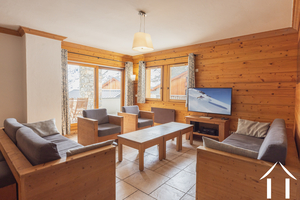 5-bedrooms apartment - 40 sq.m terrace les menuires Ref # C3877 