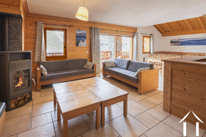 Ski-in / ski-out 6 bedrooms duplex apartment les menuires Ref # C3881 