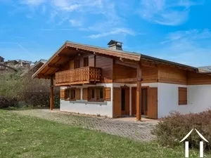 5 bed room family chalet - mont blanc views  Ref # C6399 