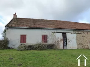 House to renovate with beautiful view and spacious garden Ref # MW5311L 
