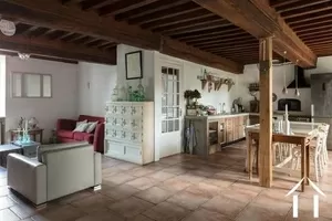 Charming country house in the middle of the Morvan Ref # CvH5323L 