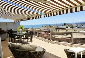 Spacious apartment on  A1 location with seaviews Ref # 11-2454 