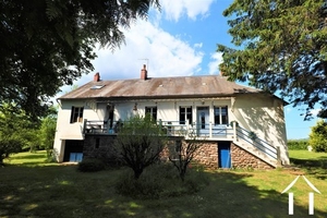 Charming country house in the middle of the Morvan Ref # CvH5323L 