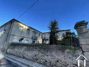 Character house with studio and jardinet near shops & river Ref # 11-2461 