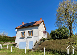 Renovated village house near Nolay, 2 bedrooms. Ref # PM5417D 