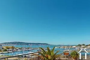 Vue sur Sète, l’Etang de Thau et le Mont St. Loup à Agde Ref # 11-2469 