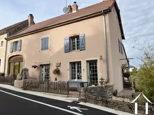 Fully renovated charming village house, guest rooms and Pool Ref # DF5459C 