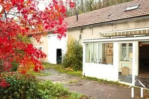 Morvan farmhouse in the Ternin valley Ref # CH5464L 