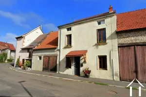 2 bedroom village house with garage and small courtyard Ref # JDP5591S 