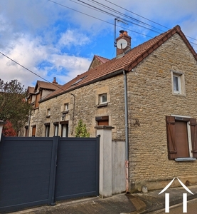 Character house in Hamlet north of burgundy, large barn Ref # BH5525H 