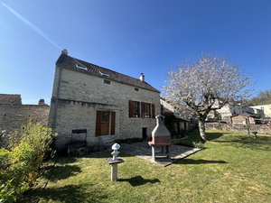 Charming Stone House in Impeccable Condition with Lovely Garden Ref # bh5582H 