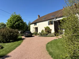 Lovely renovated Burgundy farmhouse Ref # cvh5588 