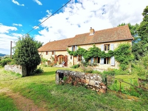 Large country house with gardens, pool and barn Ref # JDP5589S 
