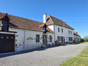 Fully renovated old farmhouse Ref # 5583 