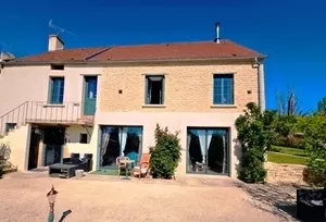 Charming Village House close to Epoisses Ref # RT5597P 