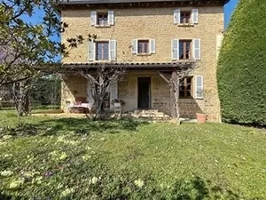 Charming house in the Beaujolais area, 4 bedrooms Ref # BH5612H 