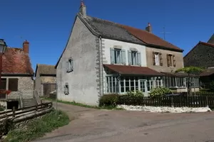 Charming fully renovated end terraced house Ref # CR5619BS 