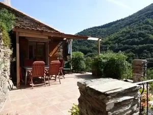 Characterhouse with views, terraces and garden .  Ref # 09-6917 