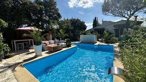 Charming single-storey villa with guest studio and pool Ref # 08-0221 