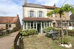 Charming fully renovated end terraced house Ref # CR5619BS 
