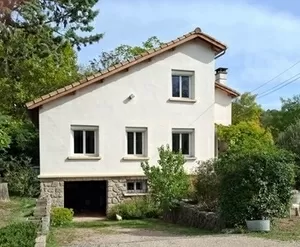 Detached house close center  Ref # 18-4312 