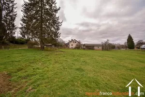 Farmhouse with spring, stream and over 8 acres Ref # Li811 